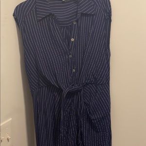 A fitting shirt dress